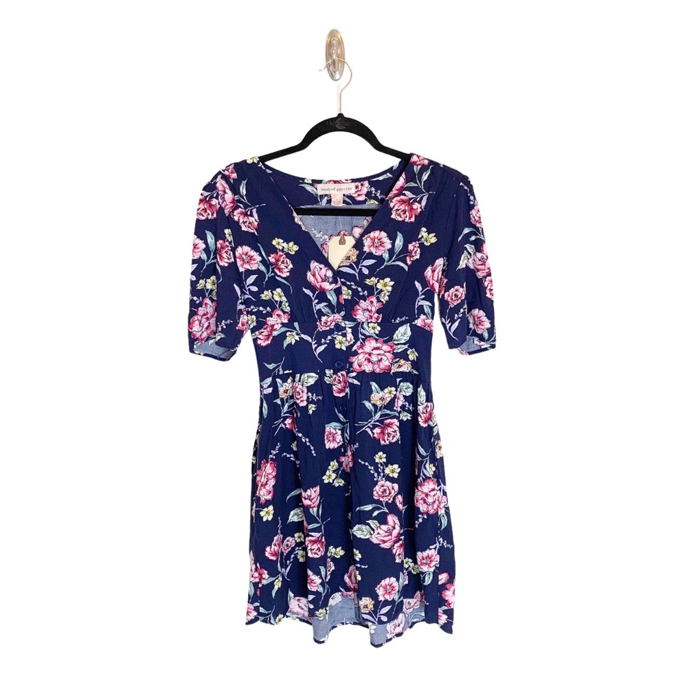 Band Of Gypsies Navy Floral Print Short Sleeve Mini Dress Size S NWT Whimsy Boho - Picture 2 of 9